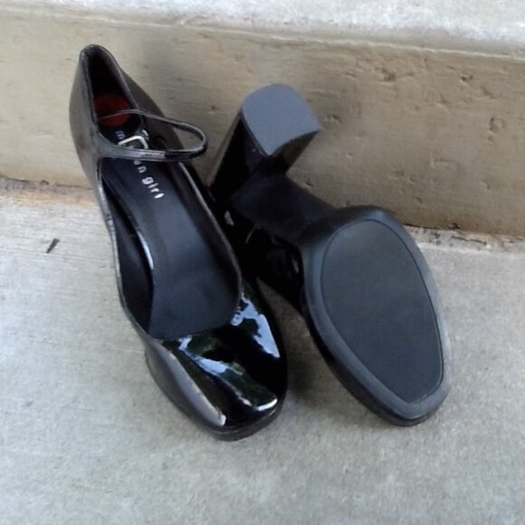 MADDEN GIRL BLACK PATENT LEATHER SHOES 9.5/10 EXCELLENT CONDITION - Picture 4 of 5